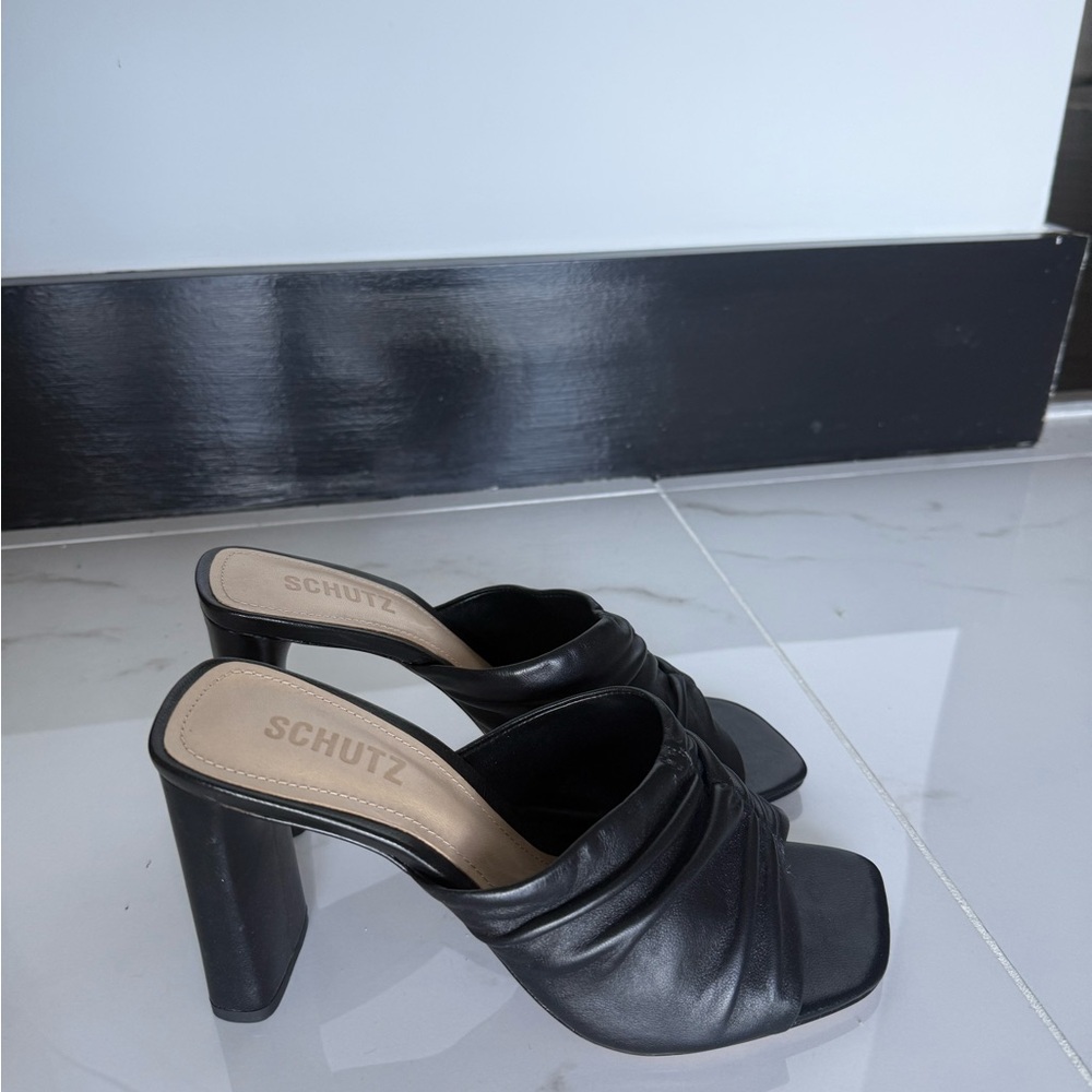 SCHUTZ Black Leather Mules with Chunky Heel